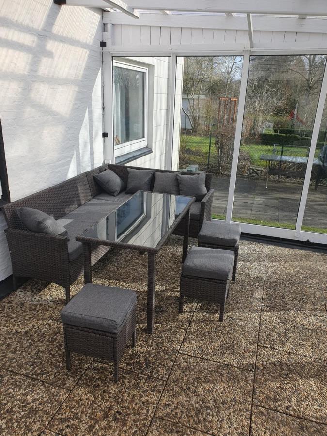 Charmante Haushaelfte Mit Garten Und Terrasse Flensburg Luaran gambar