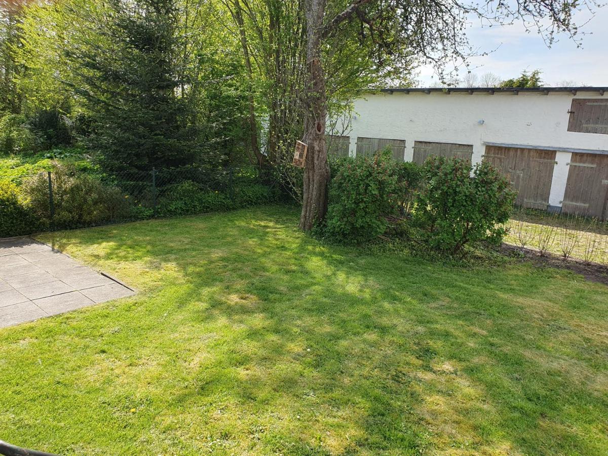 Charmante Haushaelfte Mit Garten Und Terrasse Flensburg Luaran gambar